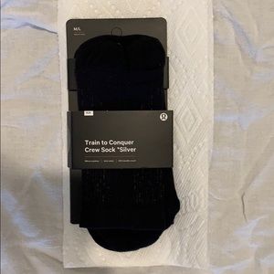 Lululemon Train to Conquer Crew Sock Silver mens L